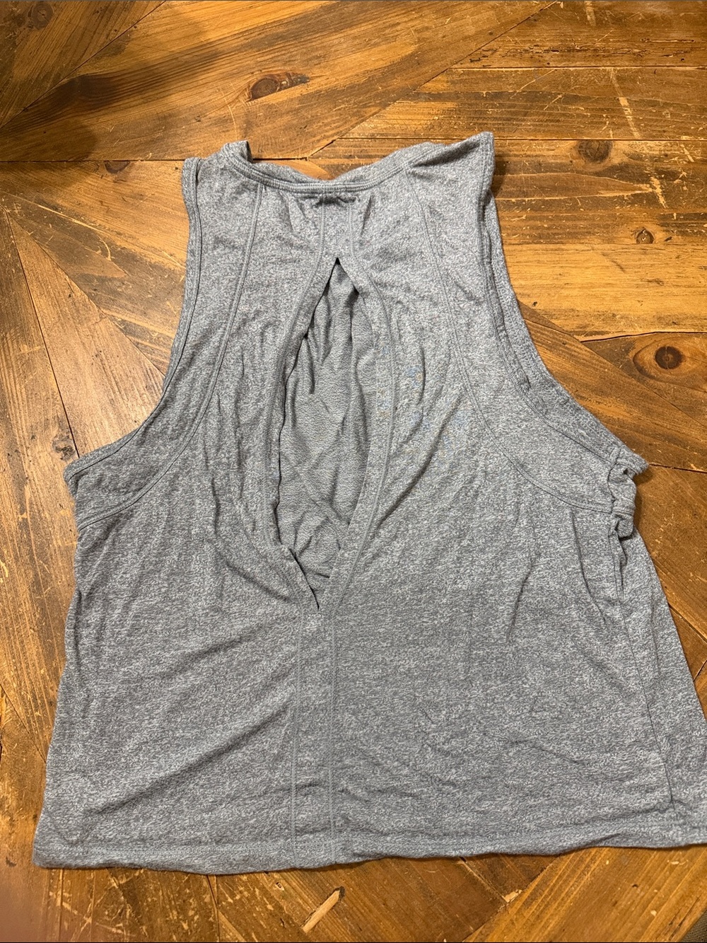 Women’s Reebok Workout Top - Picture 2 of 2